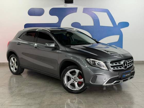 MERCEDES-BENZ GLA 200 1.6 CGI FLEX ADVANCE 7G-DCT MERCEDES-BENZ GLA 200 1.6 CGI FLEX ADVANCE 7G-DCT
